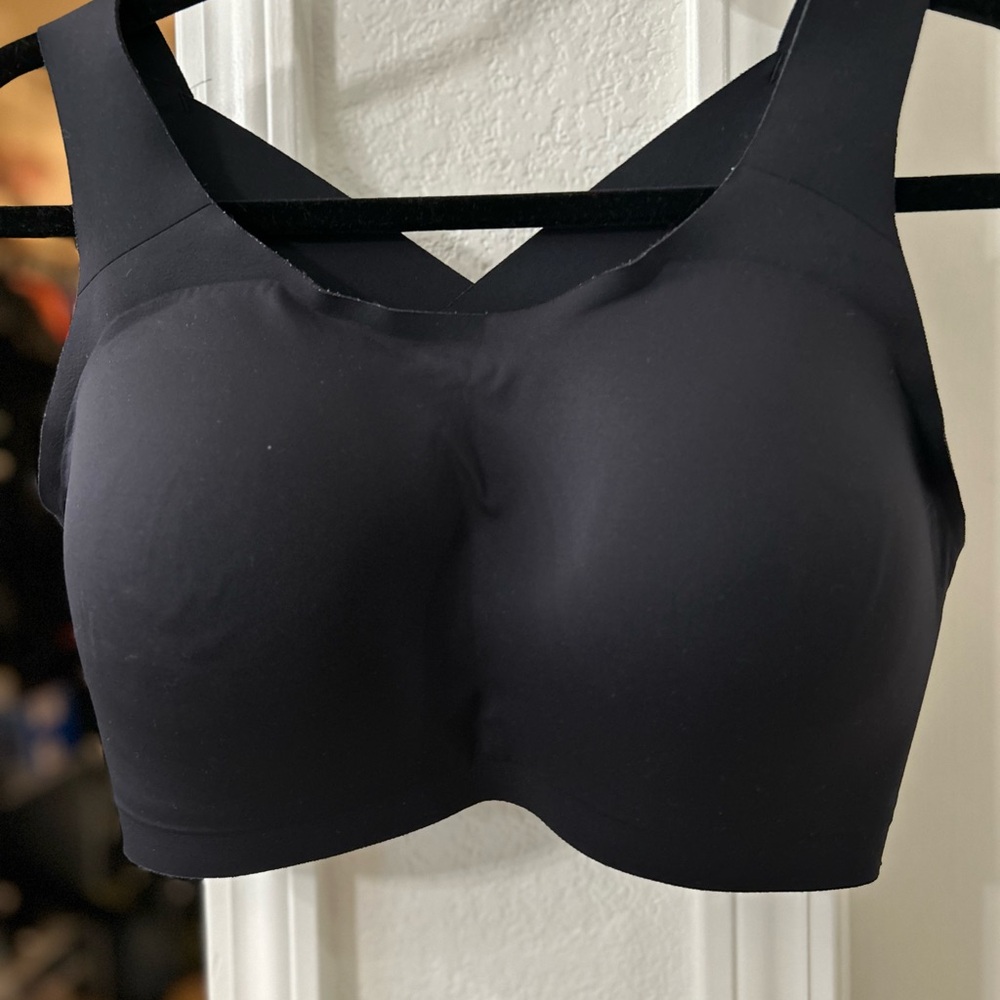 Lululemon sports bra 38 DD